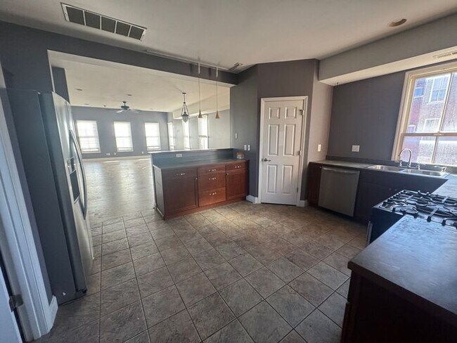 Photo - Must see 2 bed 2 bath!