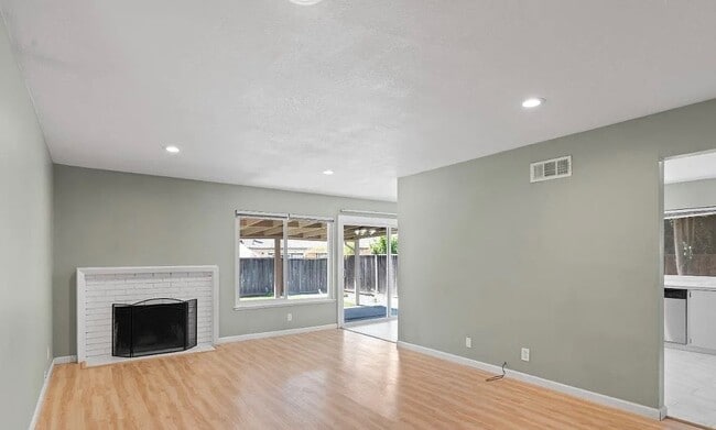 Photo - 6109 Lean Ave