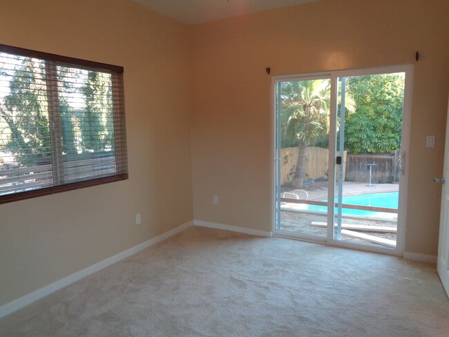 4953 Campanile Dr