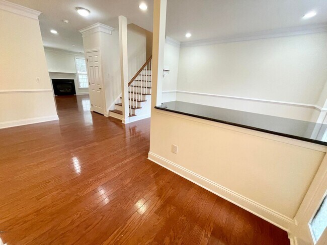 9519 Dellbrook Ct