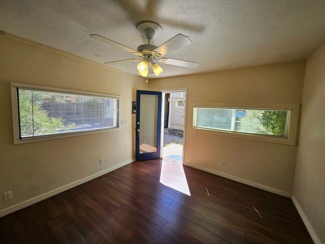 Photo - 911 Fruit Ave NW Unit 911 - C