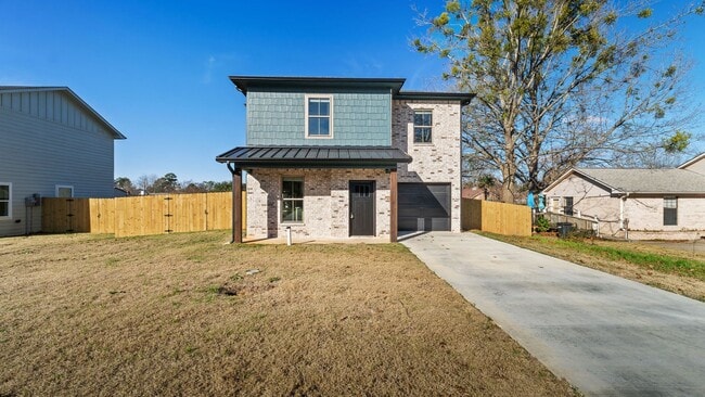 Building Photo - Newly-built construction
