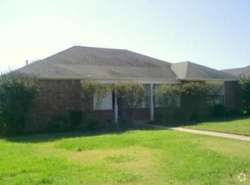 Building Photo - 2803 NW 3rd St Rental