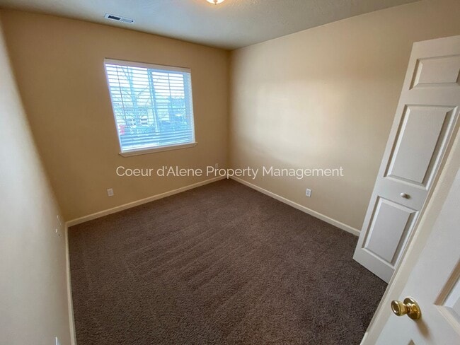 Photo - 3 bed townhouse in Post Falls
