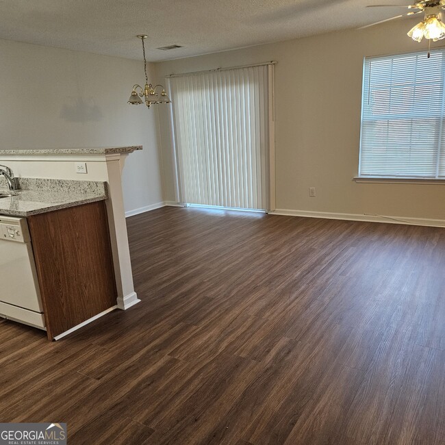 7242 Alicias Way