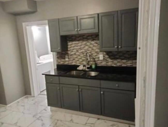 Photo - 21 Haendel St