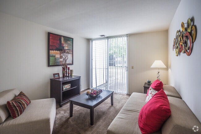 2 BR, 1 BA - Townhome