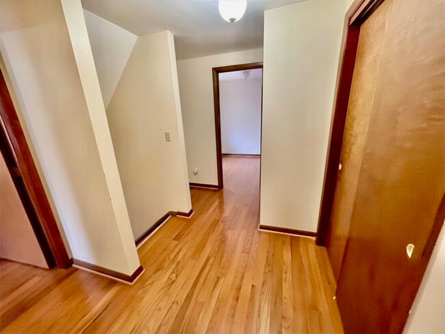 Photo - 227 Sunshine Dr