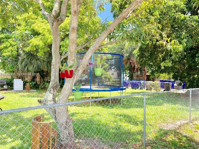 Photo - 2325 N 25th Ave Unit 2325