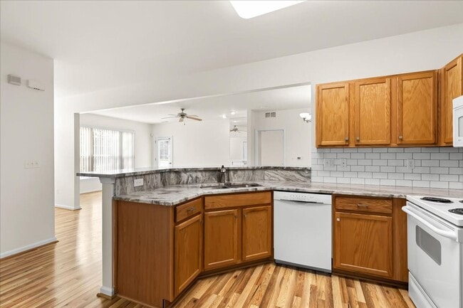 Photo - 17104 Chesapeake Cir