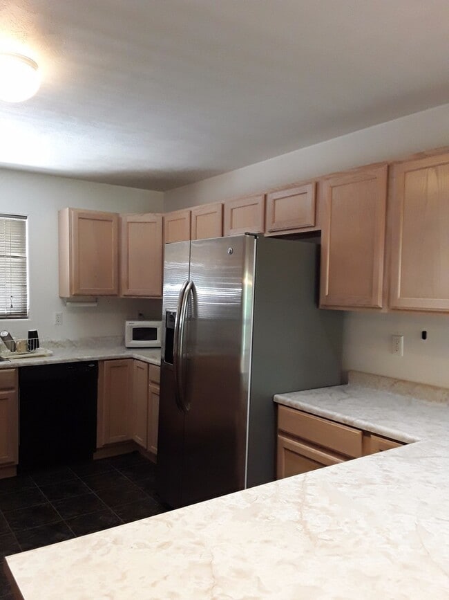 Photo - Spacious 3 bedroom 2 bath home in Kula-Ava...