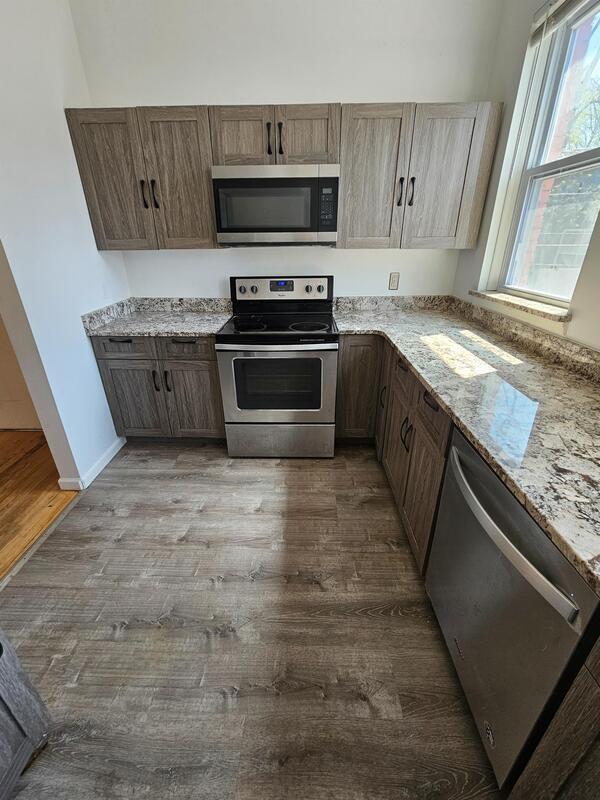 Photo - 18 S Bridge St