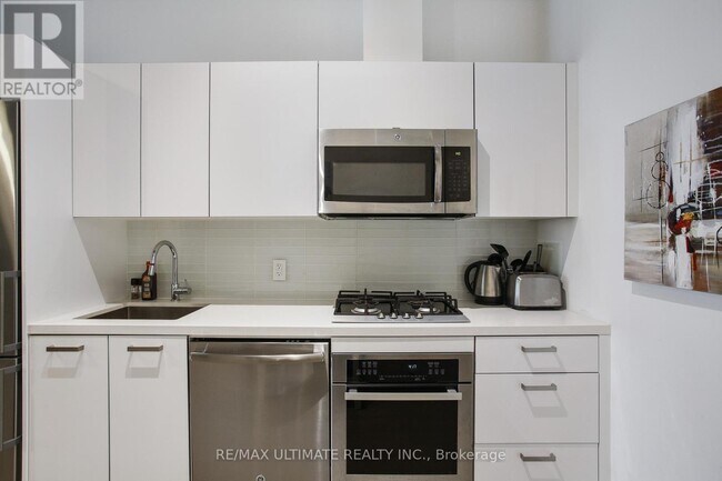 Photo - 608 Richmond St W Unit 210