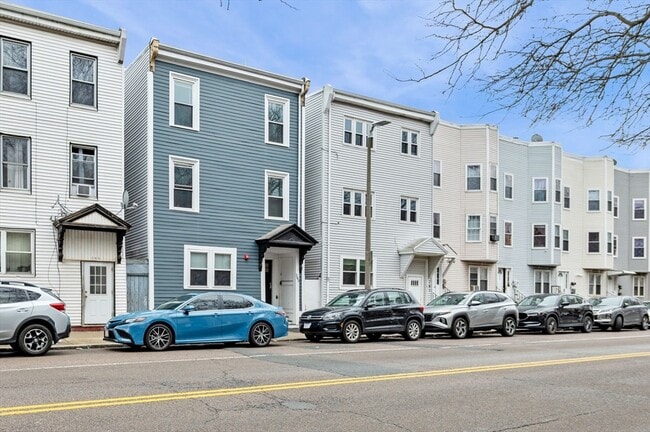 Photo - 283 Chelsea St