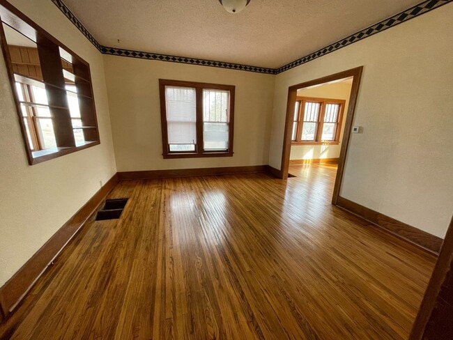 Photo - 801 W 5th Ave Unit House
