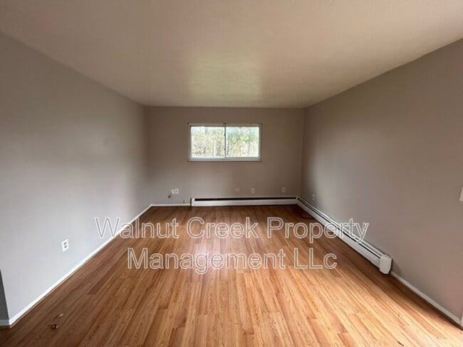 Photo - 138 Mendel Ct Unit 2