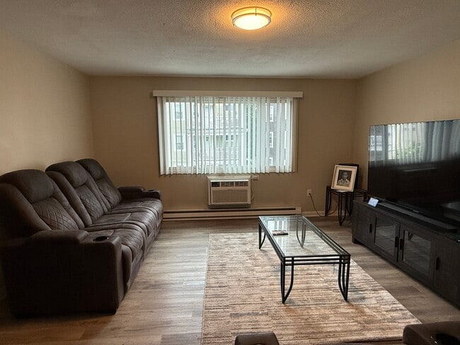 Photo - 56 Seymour St Unit 5