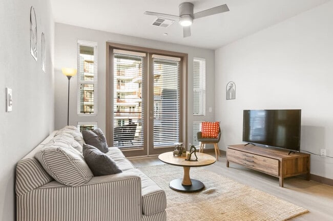 Photo - 400 N 2nd Ave Unit ID1014585P