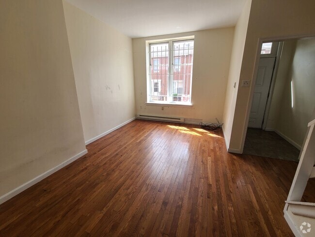 Building Photo - HUGE 3 BED 2 bath NEAR TEMPLE UNIVERSITY S... Rental
