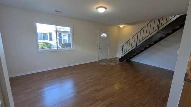 Photo - 10S433 Echo Ln