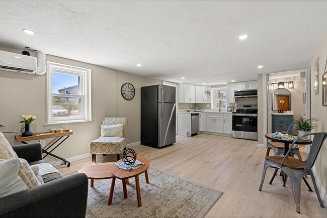 Photo - 47 Roosevelt St Apartamentos Unidad #1