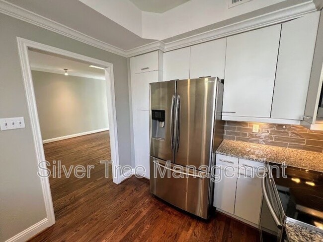 Photo - 4040 Avondale Ave Unit #208