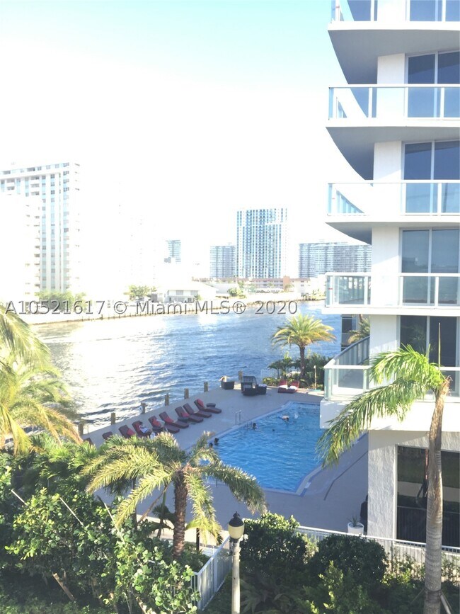2600 Hallandale Ave Unit 2202