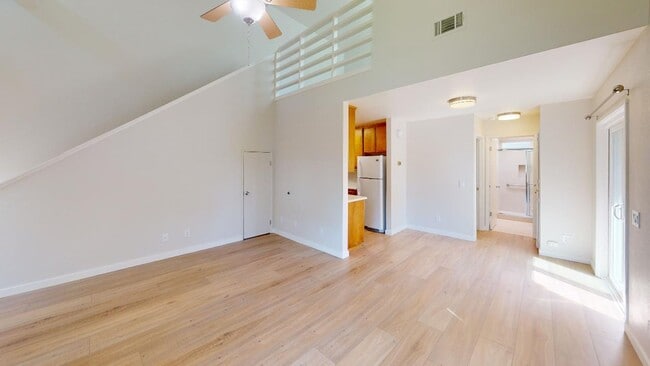 Photo - South, 602-604 Unit 602