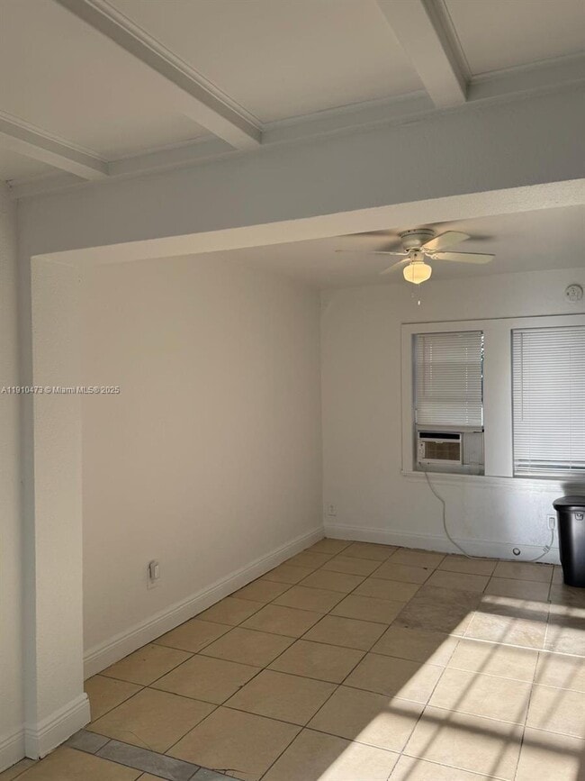 Photo - 1820 Funston St Unidad B