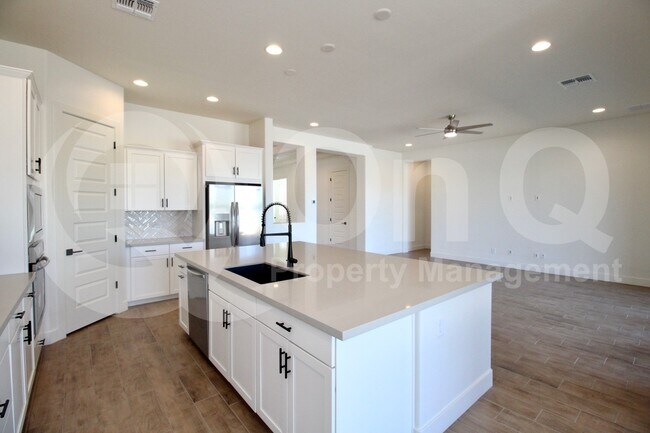 Photo - 22654 E Lawndale Pl