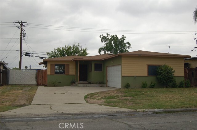 Photo - 251 E Ramona Dr House