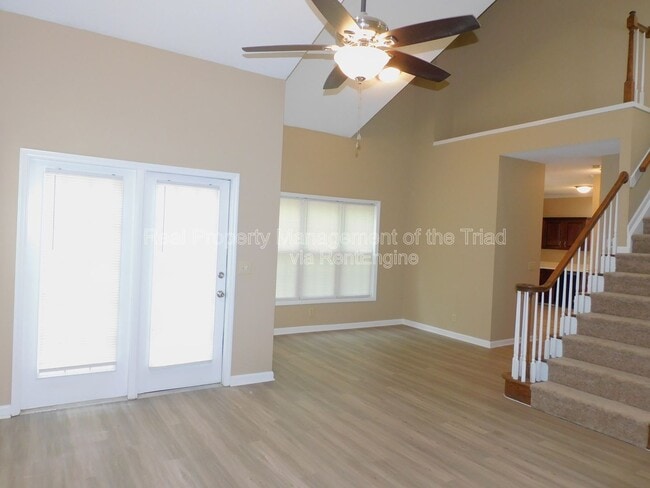 Photo - 7185 Avenbury Cir