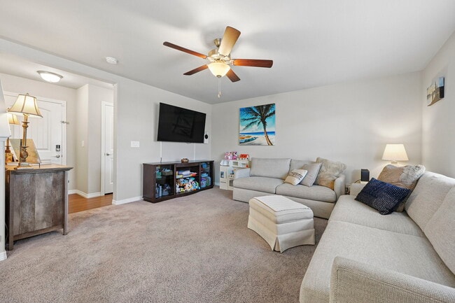 Photo - 6437 Vedder Dr