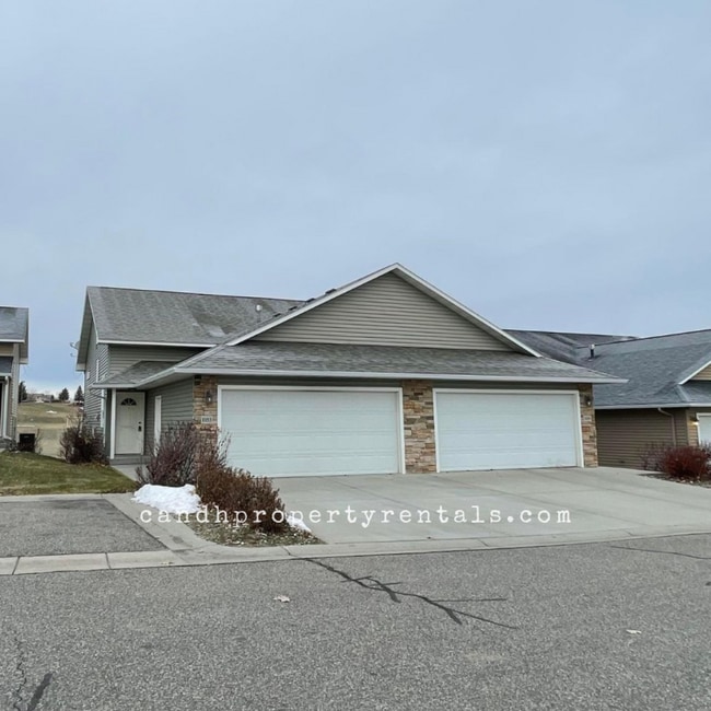 Building Photo - 1053 Picador Way