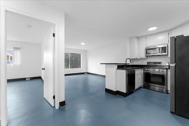 Building Photo - 2730 W Temple St Unit 107