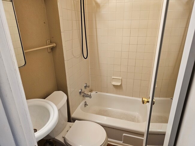 Photo - 329 E Dale St Unit 1