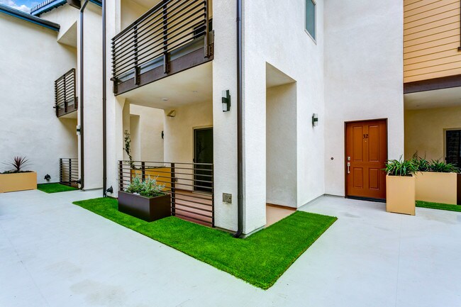 Photo - Student Living at La Verne Landing