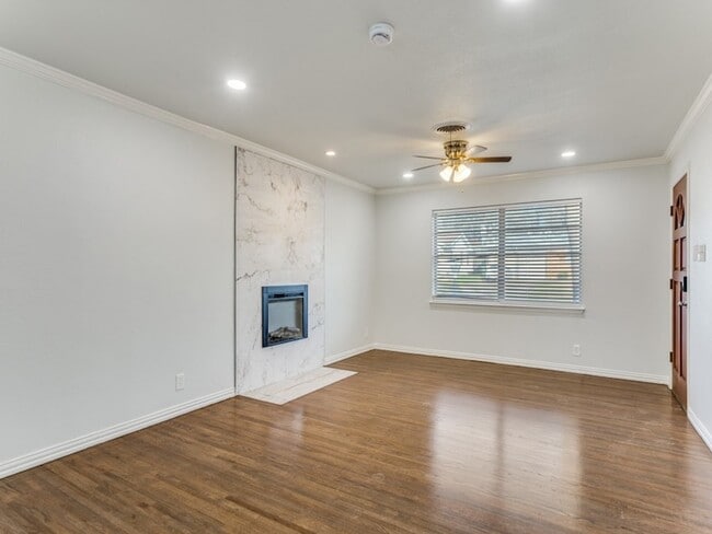 Photo - 1404 Ravenwood Dr