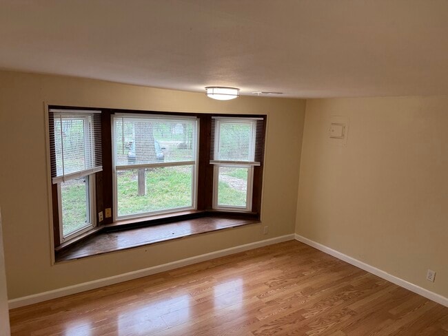 Photo - 116 Eureka Gdns