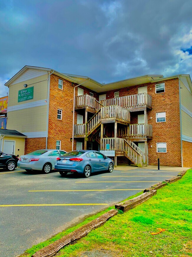 Photo - 1940 6th Ave Apartments Unit 5