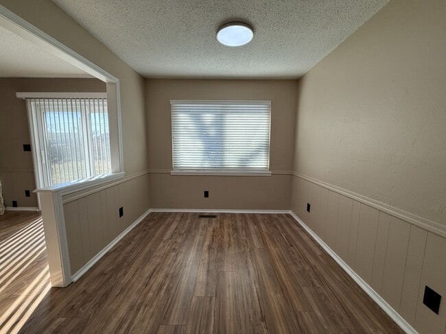 Photo - 714 E Beaver St