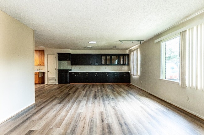 Photo - 2513 26th St