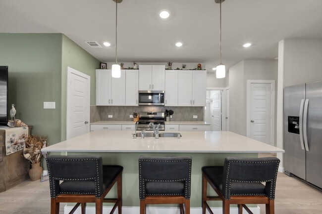 Photo - 372 Sunrise Ranch Dr