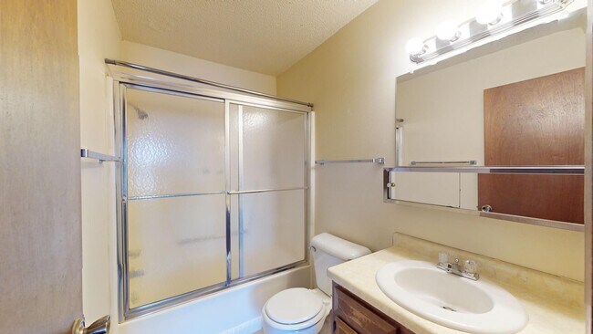 3500 Grand Ave