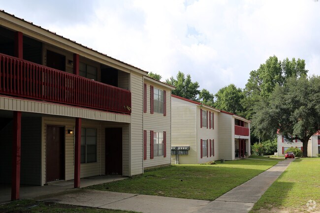 Photo - Creekside Apartments