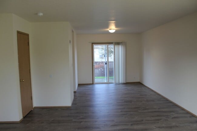 Photo - Three bedroom townhouse