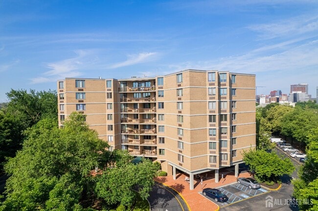Photo - 30 S Adelaide Ave Unit 5m
