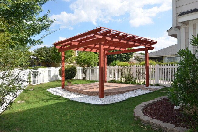 Photo - Beautiful Corner Lot Home in Plum Creek
