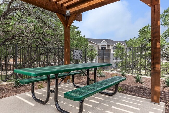 Exterior Vantage at Fair Oaks