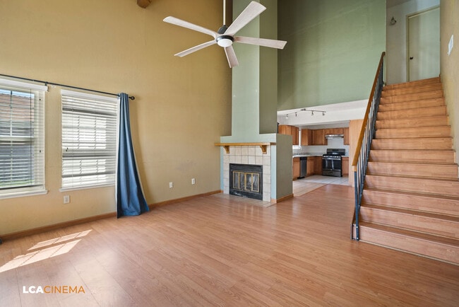 Photo - 3521 Starwood Ln